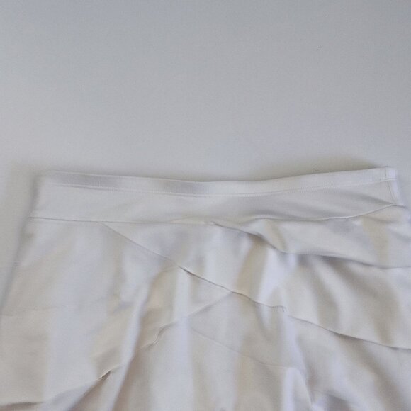 Nike White Skort - Picture 2 of 10